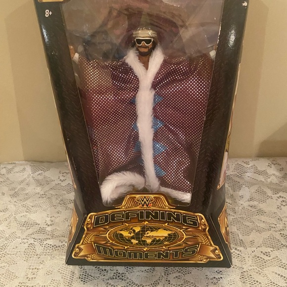WWE Other - WWE Defining Moments Elite “Macho Man” Randy Savage (Wrestlemania III) Figure